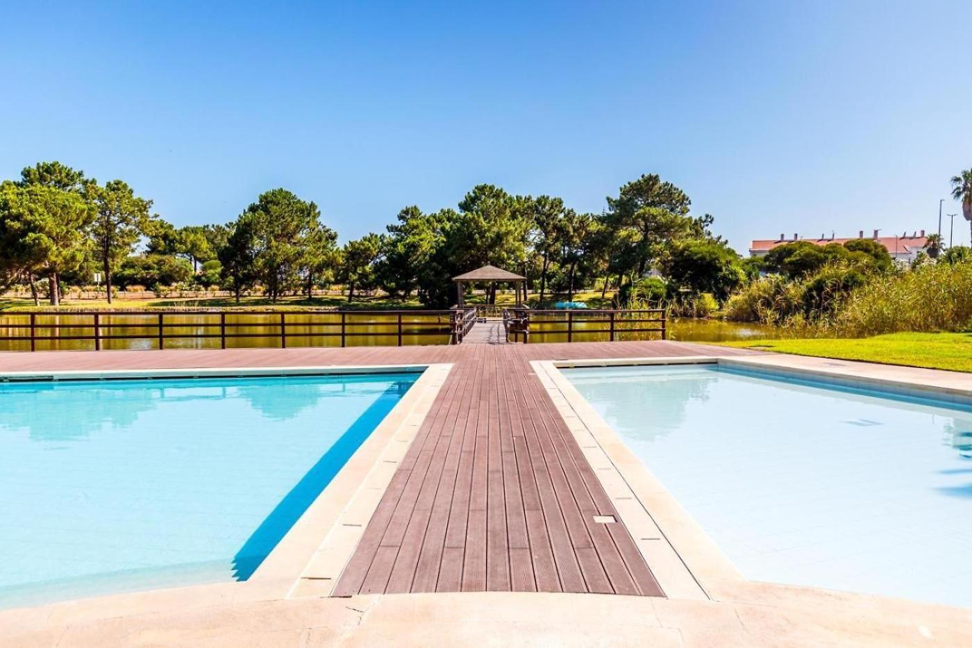 Private Lake Condo Apartment - Troia Exterior photo